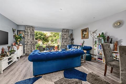 3 bedroom semi-detached house for sale, The Coppins, Ash GU12