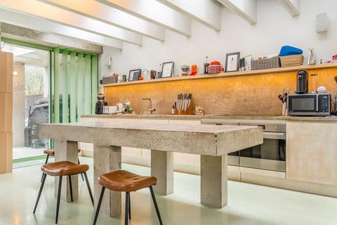 undefined, Goldsmith Avenue, London W3
