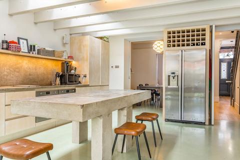 undefined, Goldsmith Avenue, London W3