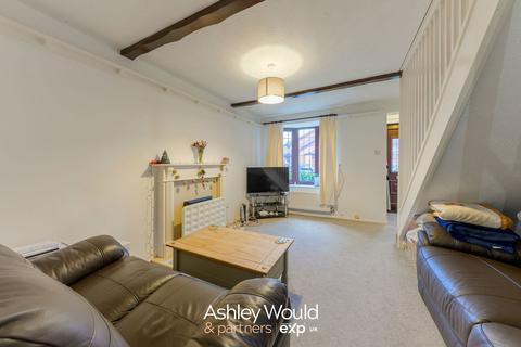 2 bedroom semi-detached house for sale, Linnet Close, Halesowen B62