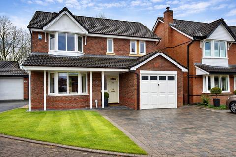 4 bedroom detached house for sale, Pendle Gardens, Culcheth, WA3