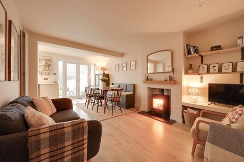 4 bedroom semi-detached house for sale, Priory Road, Burgess Hill, RH15