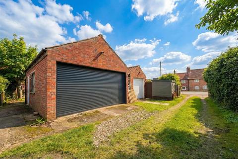 undefined, Rose Cottages, Chapel Street, Beckingham