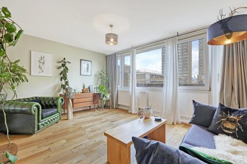 3 bedroom duplex for sale, Dethick Court, Bow