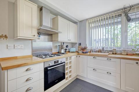 3 bedroom duplex for sale, Dethick Court, Bow