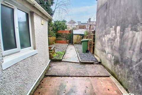 undefined, Dean Street, Aberdare CF44