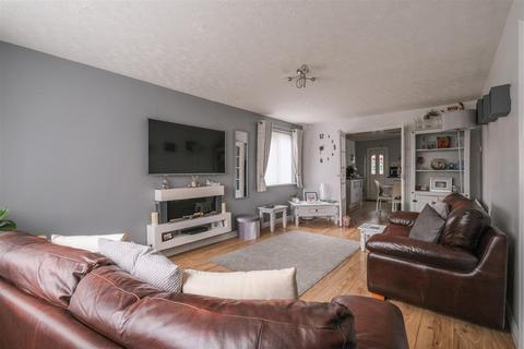 3 bedroom semi-detached house for sale, Foxcroft Drive, Brighouse