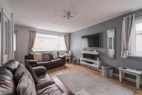 3 bedroom semi-detached house for sale, Foxcroft Drive, Brighouse