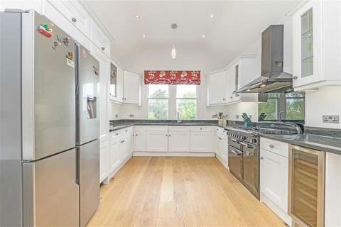 3 bedroom flat to rent, Teignmouth Road, London NW2