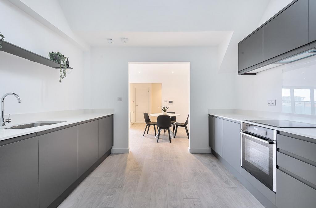 Kitchen (2)