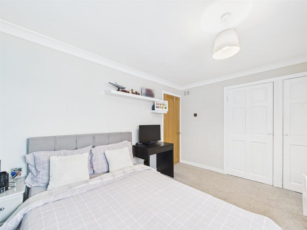 CAM01486 G0-PR0962-STILL022.jpg