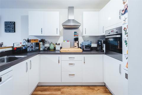 3 bedroom end of terrace house for sale, Semington Strand, Swindon SN1
