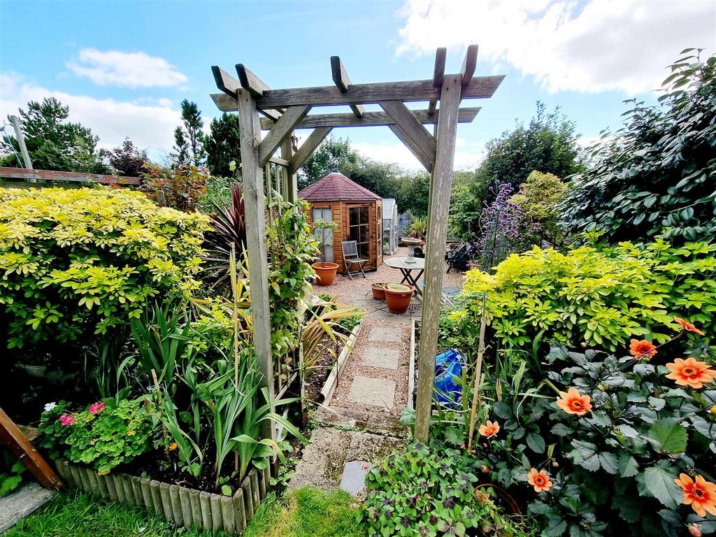 Garden 1.jpg