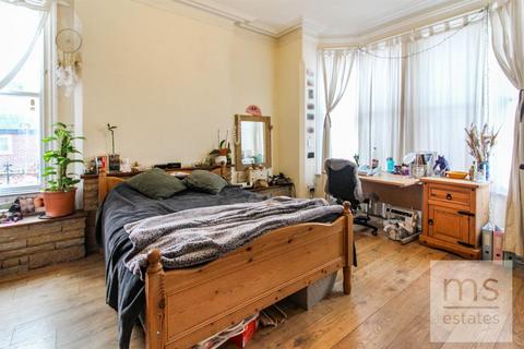 undefined, Derby Road, Nottingham NG7