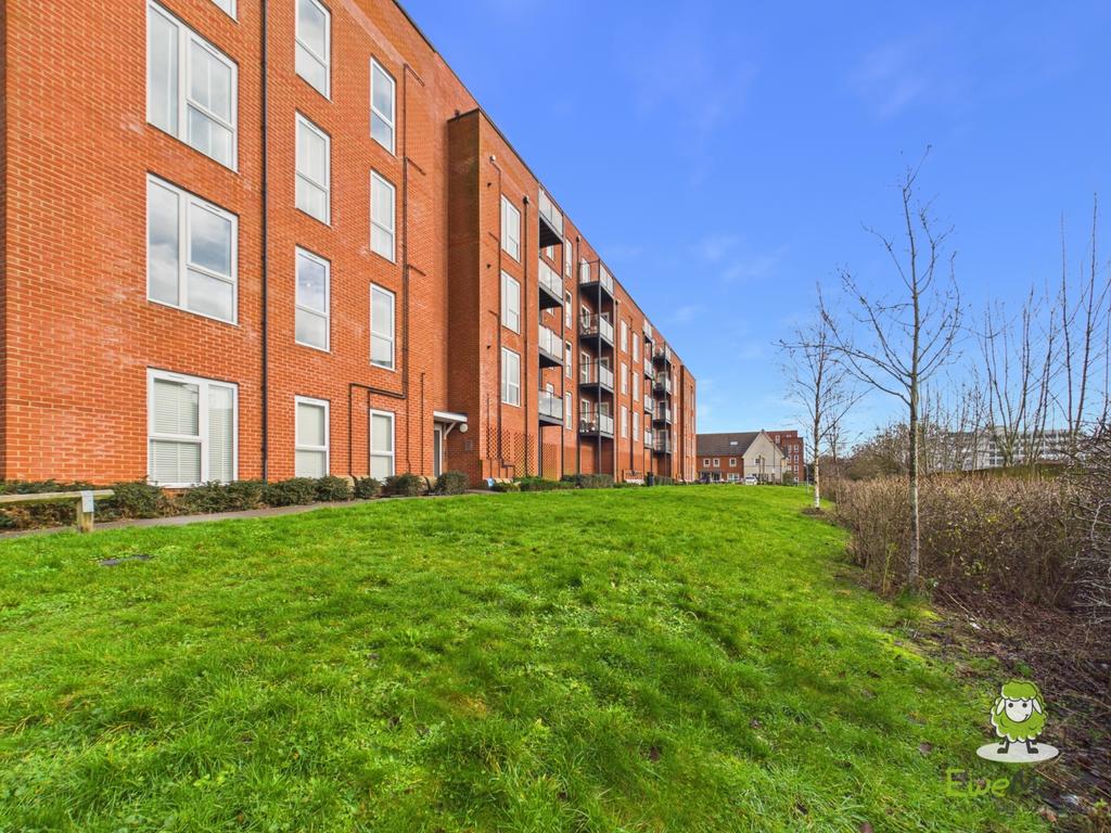 Ewe Move Estate Agents Basingstoke - Lambert Court
