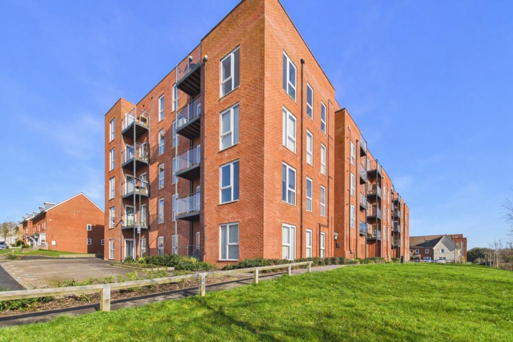 Ewe Move Estate Agents Basingstoke - Lambert Court