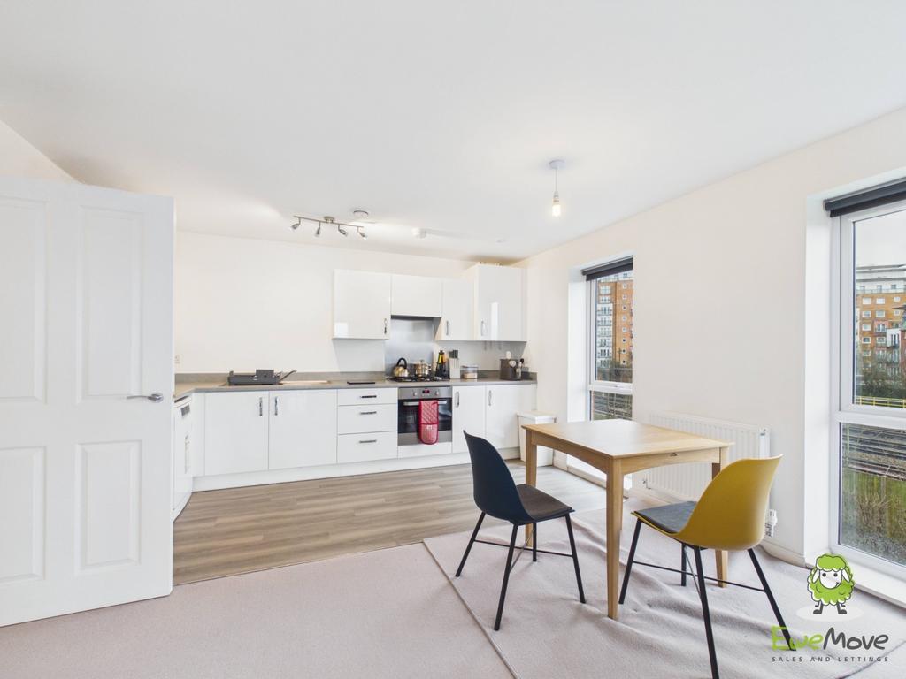 Ewe Move Estate Agents Basingstoke - Lambert Court