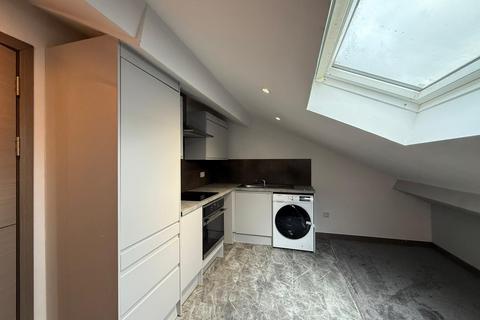 2 bedroom apartment to rent, Lime Tree Way, Chineham, Basingstoke