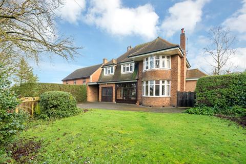 4 bedroom detached house for sale, Burton Road, Melton Mowbray, Leicestershire