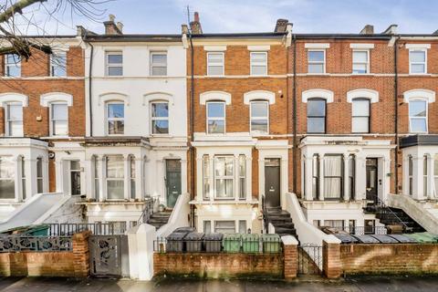 2 bedroom flat for sale, Iverson Road, London NW6