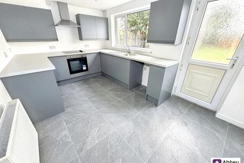 3 bedroom semi-detached house for sale, Aylestone Drive, Leicester, LE2