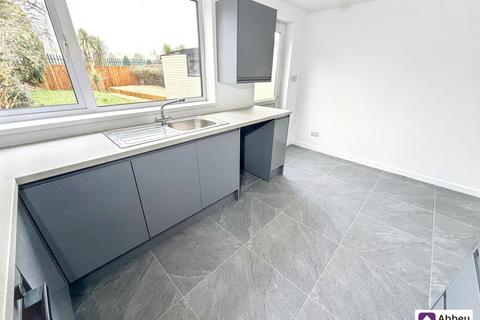 3 bedroom semi-detached house for sale, Aylestone Drive, Leicester, LE2