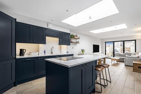undefined, East Road, Kingston Upon Thames KT2