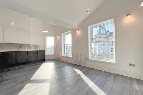 1 bedroom flat to rent, 224, High Road Leyton, London E10