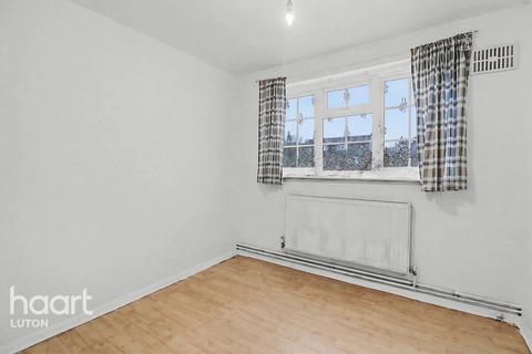 undefined, Cromwell Hill, Luton