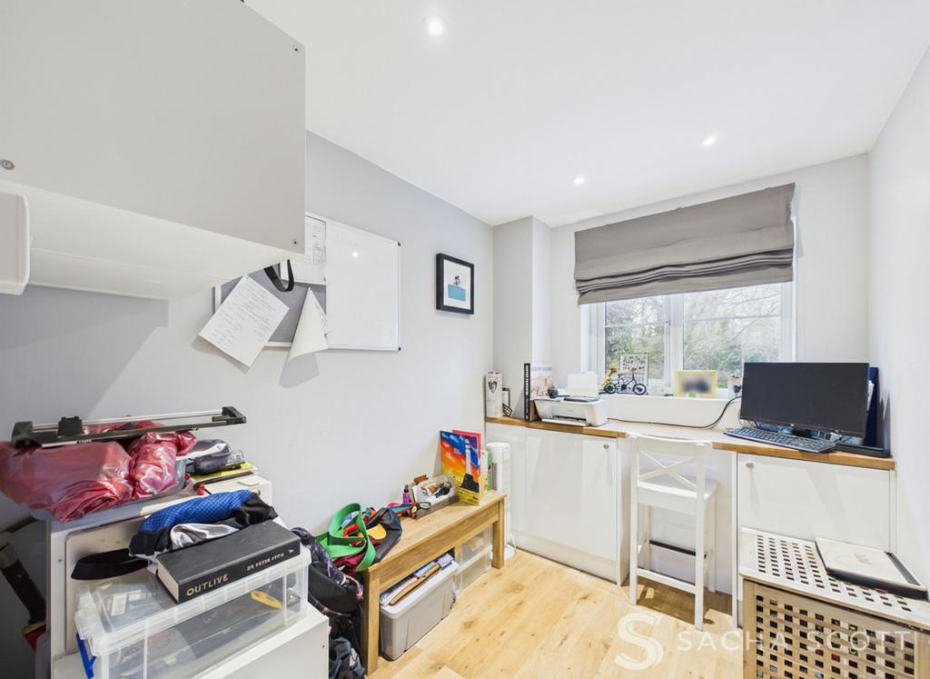 Bedroom 4 / Office