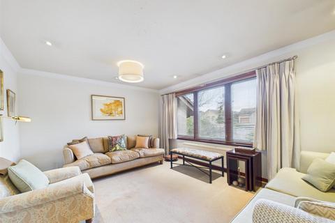 undefined, Muir Bank, Perth PH2