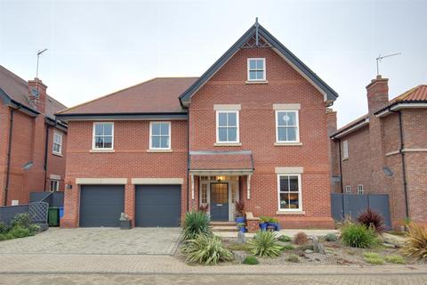 5 bedroom detached house for sale, Gallows Lane, Beverley