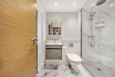 2 bedroom flat to rent, Kensington Gardens Square, London, W2