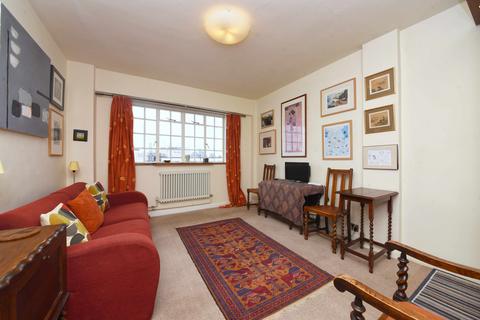 Studio for sale, Woburn Place, London, WC1H