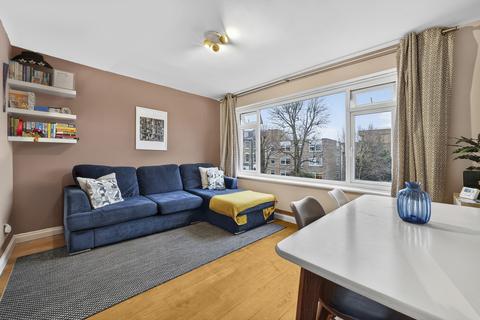 1 bedroom apartment for sale, Queens Drive, London, N4