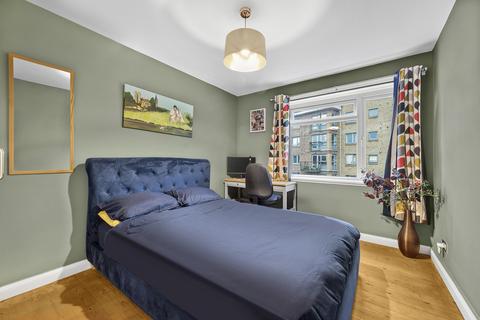 1 bedroom apartment for sale, Queens Drive, London, N4