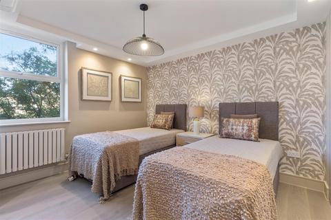 3 bedroom flat to rent, St. Johns Wood Park, St Johns Wood, NW8