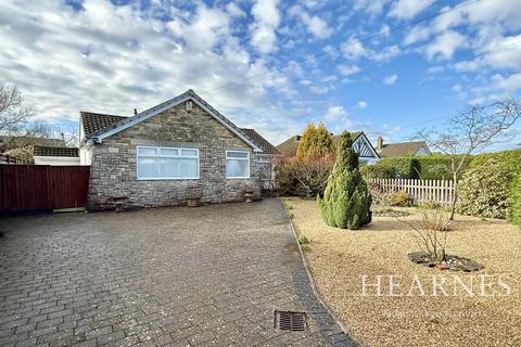 2 bedroom detached bungalow for sale, Stalbridge Drive, Ferndown, BH22