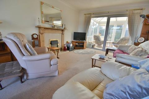 2 bedroom detached bungalow for sale, Stalbridge Drive, Ferndown, BH22