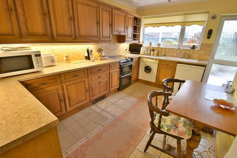 2 bedroom detached bungalow for sale, Stalbridge Drive, Ferndown, BH22