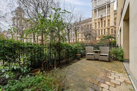 undefined, Fetter Lane, City, London, EC4A