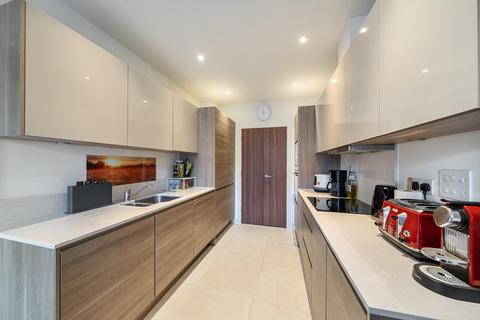 5 bedroom terraced house for sale, Ruskin Parade, Edgware