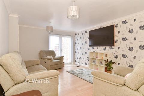 3 bedroom terraced house for sale, Southwark Road, Rochester ME2