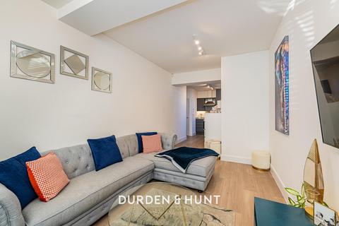 1 bedroom apartment for sale, Maybank Road, South Woodford E18