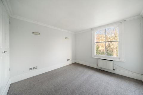 undefined, Kingston Hill, Kingston upon Thames, KT2