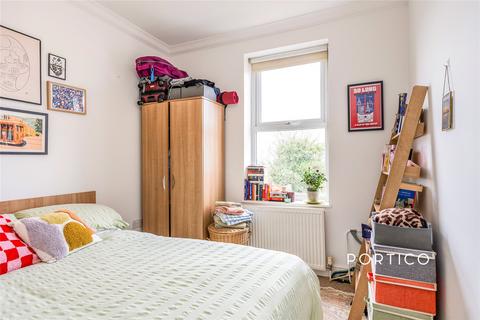3 bedroom flat to rent, Finchley Road, London, NW11