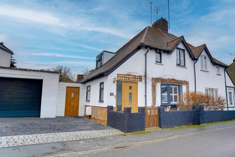 3 bedroom semi-detached house for sale, Centre Drive, Newmarket CB8