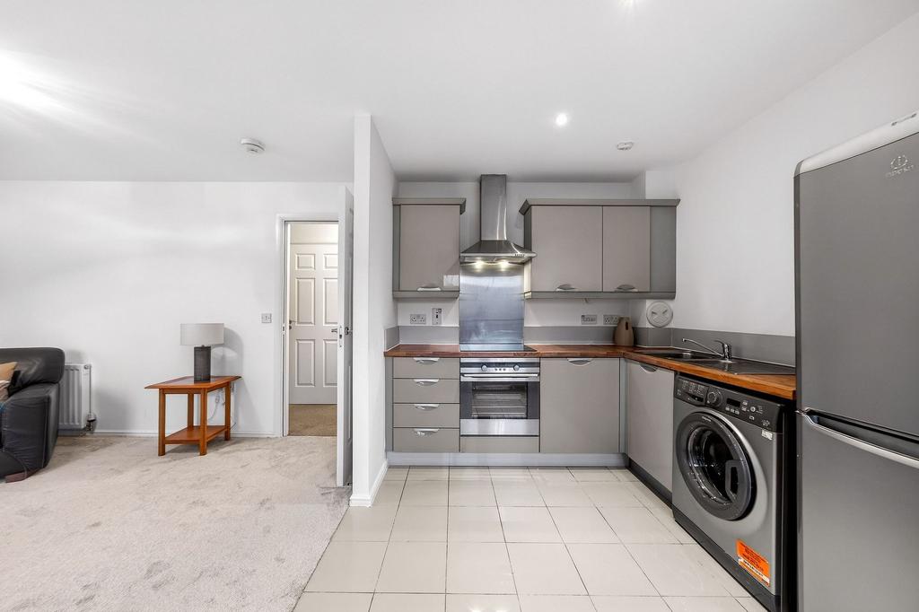 Kitchen/ Living Room
