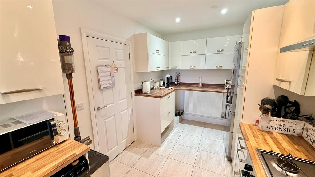 Kitchen 3