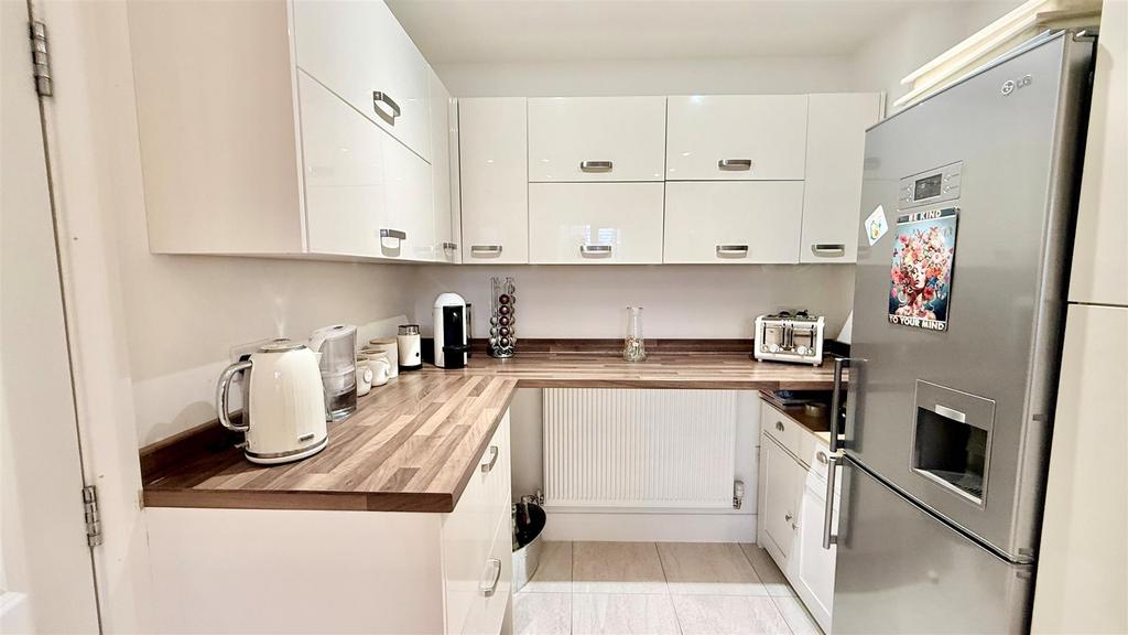 Kitchen 2.